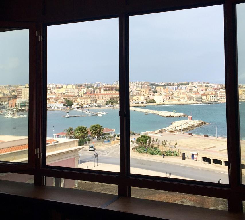 B&B Ortigia Sea View Сиракуза Екстериор снимка