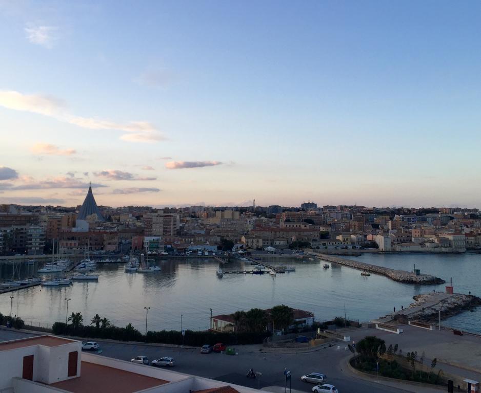 B&B Ortigia Sea View Сиракуза Екстериор снимка